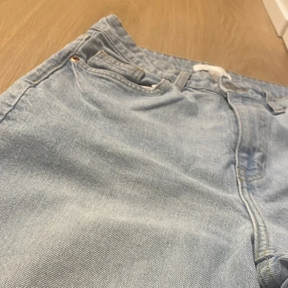 H&M Light Blue Denim Jeans - Picture 3 of 5